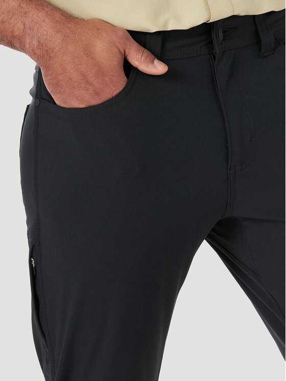 Wrangler Wrangler Pantaloni di tessuto FWDS 5 POCKET PANT Nero Regular Fit