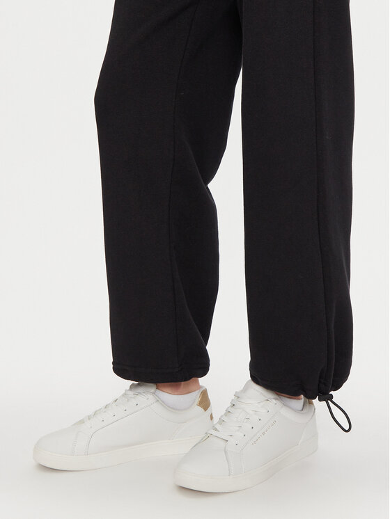 4F 4F Donji dio trenerke 4FWAW24TTROF0839 Crna Loose Fit