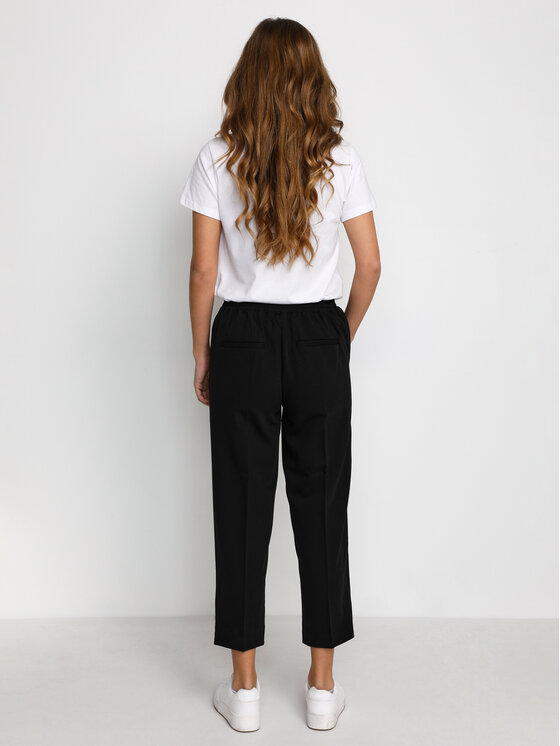 Kaffe Kaffe Kalhoty z materiálu Sakura 10506127 Černá Relaxed Fit