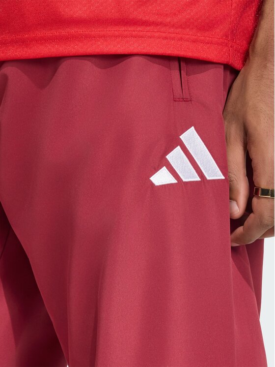 adidas adidas Spodnie dresowe 169732 Czerwony Loose Fit
