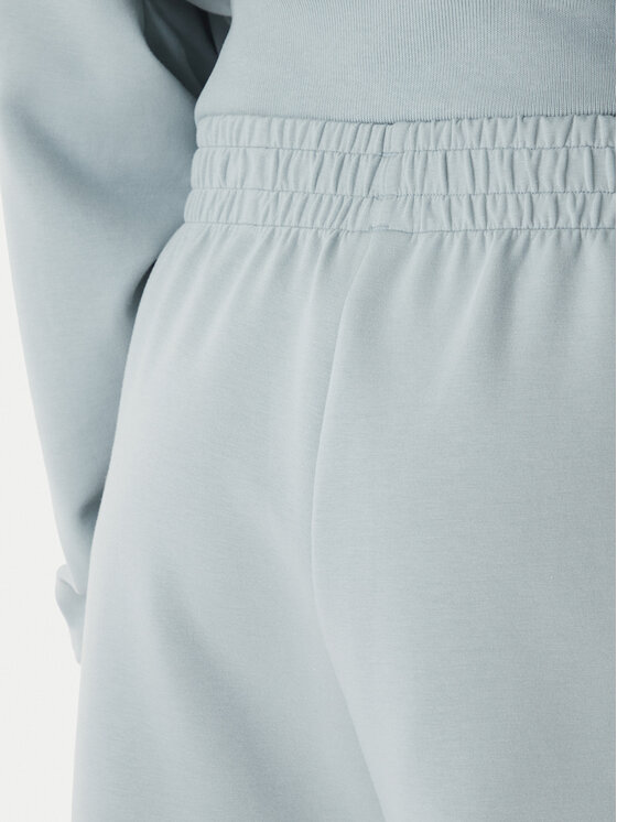 adidas adidas Sportiniai šortai Soft Lux KA6996 Žalia Loose Fit