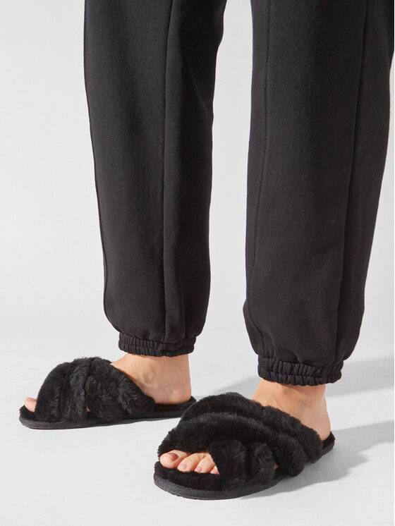 Ugg Ugg Bačkory W Scuffita 1123572 Černá