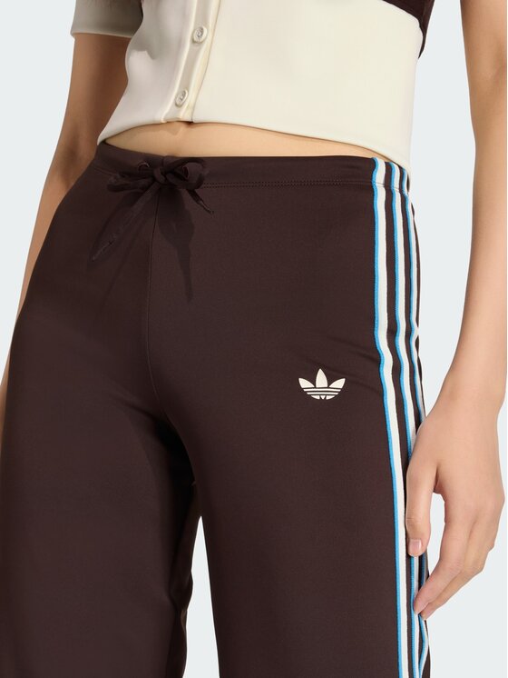 adidas adidas Spodnie materiałowe 162134 Brązowy Slim Fit