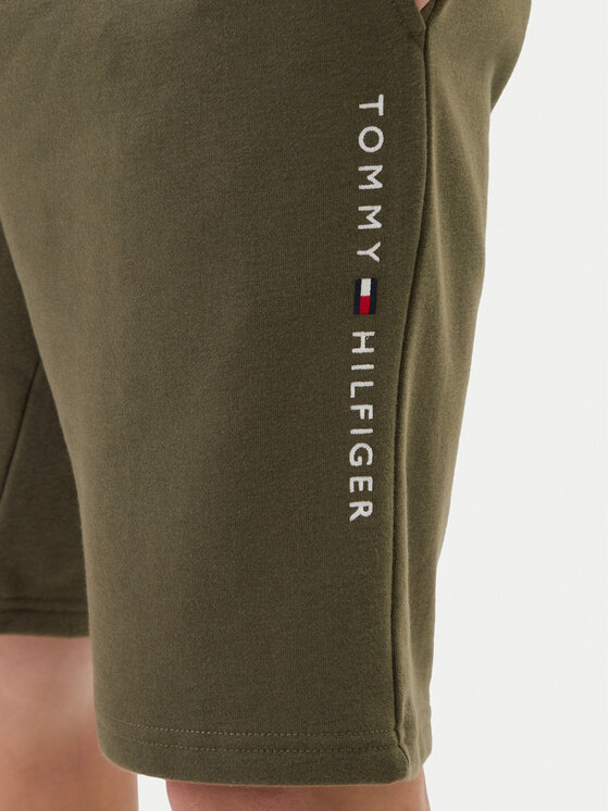 Tommy Hilfiger Tommy Hilfiger Pantaloni scurți sport UM0UM03452 Verde Regular Fit