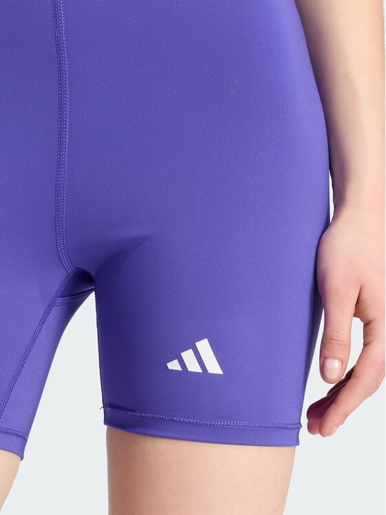 adidas adidas Szorty sportowe 141231 Fioletowy Fitted Fit