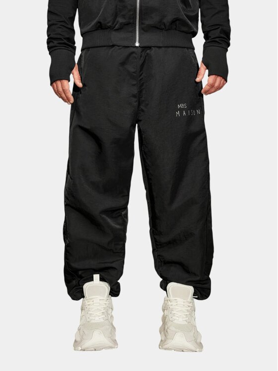 MADE BY SOCIETY MADE BY SOCIETY Spodnie materiałowe SLOPE - P17739 Czarny Basic Fit