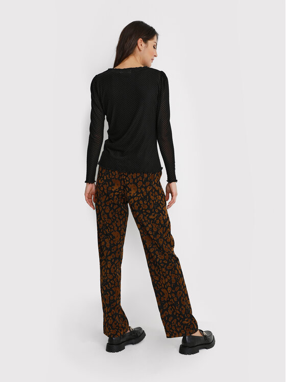 Blusa Urana 10610424 Nero Tight Fit