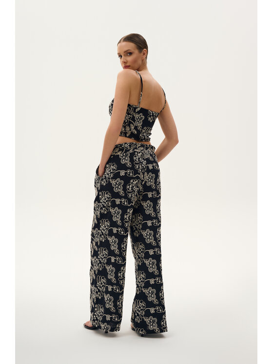 TRIPLES TRIPLES Komplet top i spodnie Capri Set Black Czarny