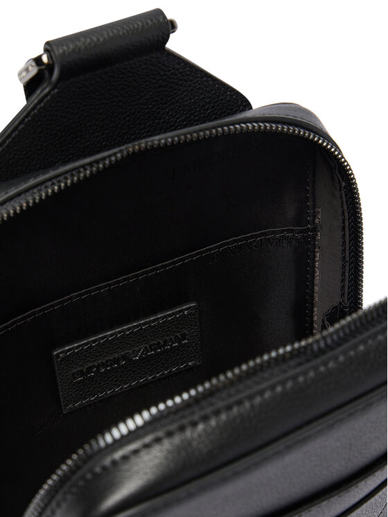 Emporio Armani Emporio Armani Brašna EM001613 AF13788 UC001 Černá