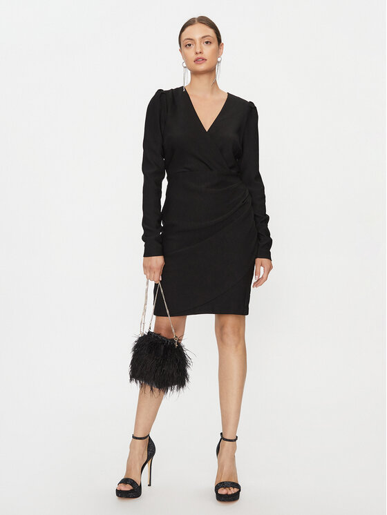 YAS YAS Každodenné šaty 26031704 Čierna Regular Fit