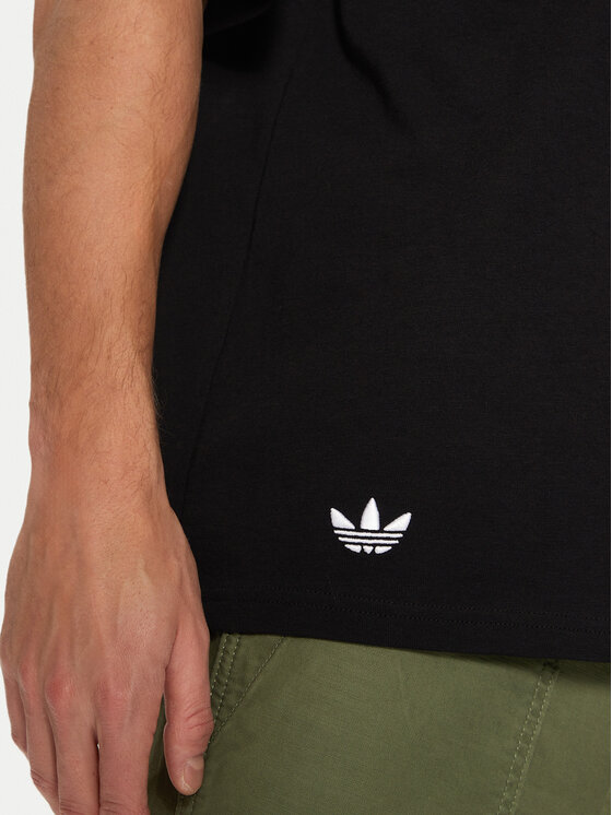 adidas adidas T-shirt Neuclassics JC9935 Crna Regular Fit