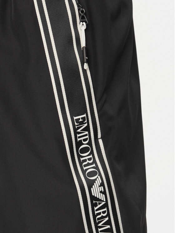 Emporio Armani Emporio Armani Pantaloni scurți pentru înot EM000583 AF20426 UC001 Negru Regular Fit