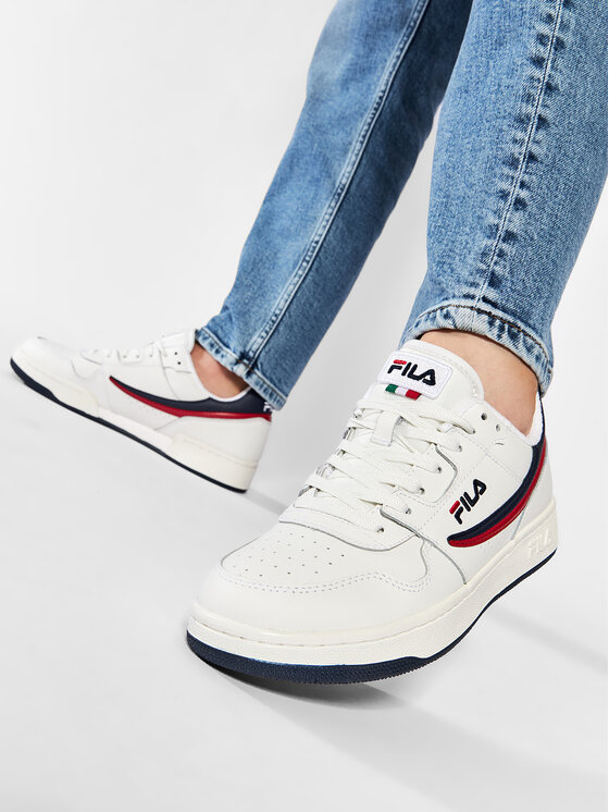 Fila arcade low blanche best sale