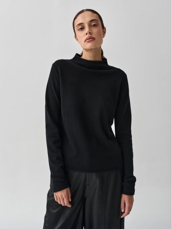 TATUUM TATUUM Sweter NENKO Czarny Classic Fit