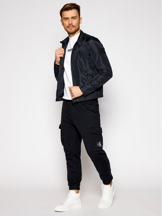 Calvin Klein Jeans Prechodná bunda J30J318004 Čierna Regular Fit • Modivo.sk