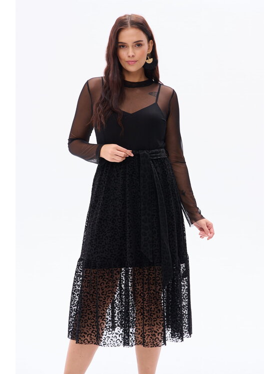 blue shadow blue shadow Sukienka codzienna Leona Czarny Regular Fit