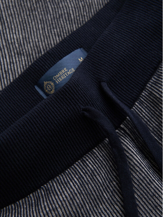 Ombre Ombre Szorty materiałowe OM-SRCS-0202 Granatowy Regular Fit