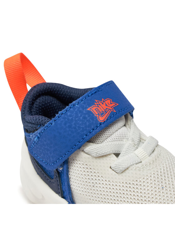 Nike Nike Sneakersy Team Hustle D 10 CW6737 103 Biały