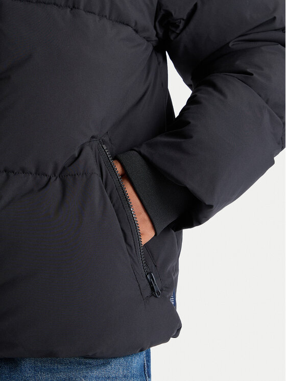 Mustang Mustang Winterjacke Gillian 1016744 Schwarz Relaxed Fit