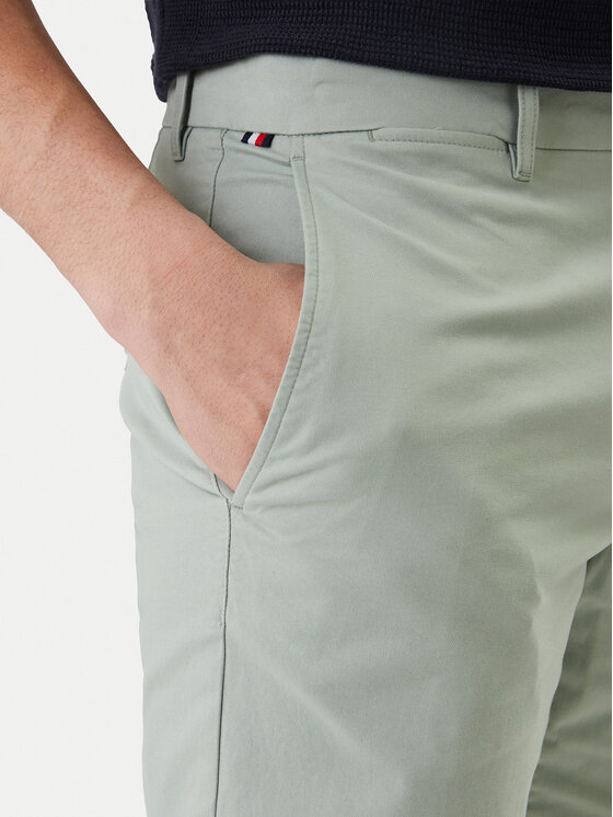 Tommy Hilfiger Tommy Hilfiger Szorty materiałowe Denton 9.5 MW0MW42351 Zielony Slim Fit