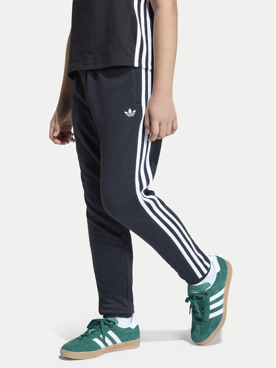 adidas adidas Pantaloni trening 3 Stripes Pants KE2822 Negru Regular Fit