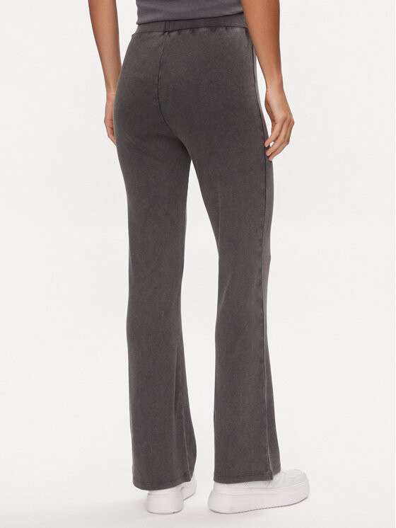 Calvin Klein Jeans Calvin Klein Jeans Teplákové kalhoty J20J223126 Šedá Regular Fit