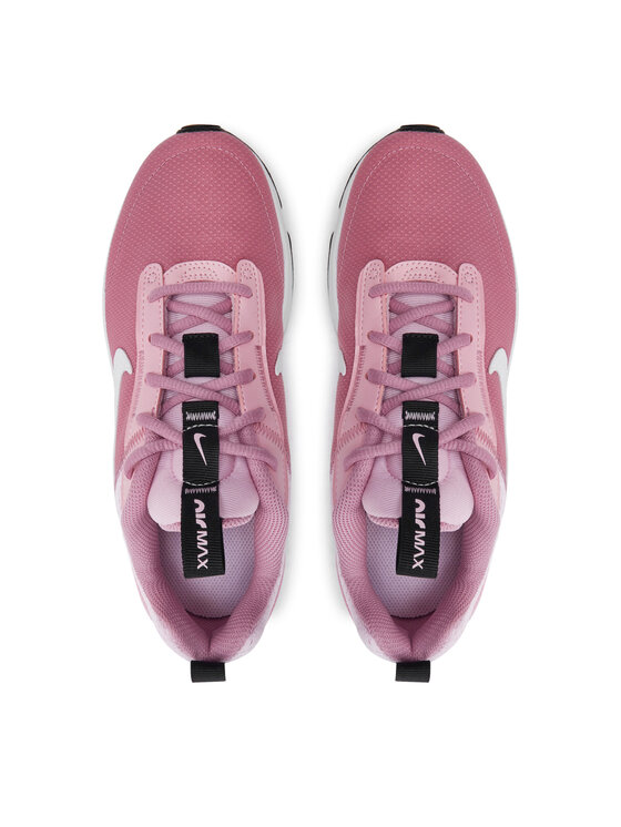 Nike air max oketo running sneaker top