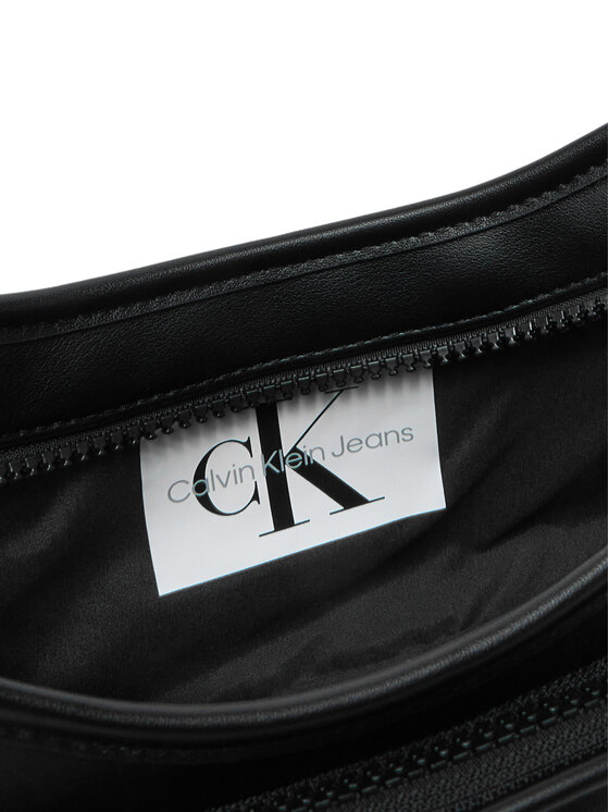 Calvin Klein Jeans Calvin Klein Jeans Torbica Ck Shoulder Bag IU0IU00696 Crna