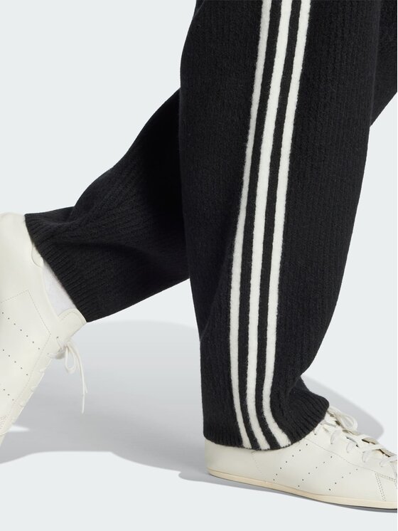 adidas adidas Joggery 171479 Czarny Loose Fit