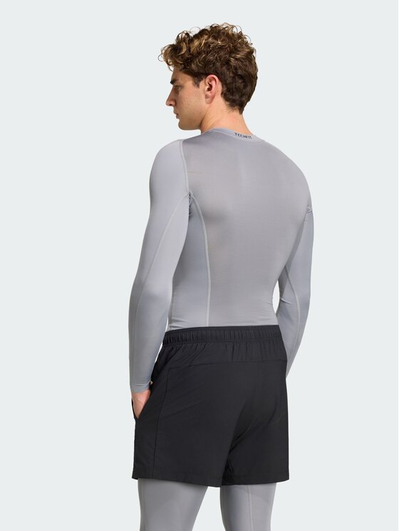 adidas adidas Koszulka techniczna 136943 Szary Fitted Fit