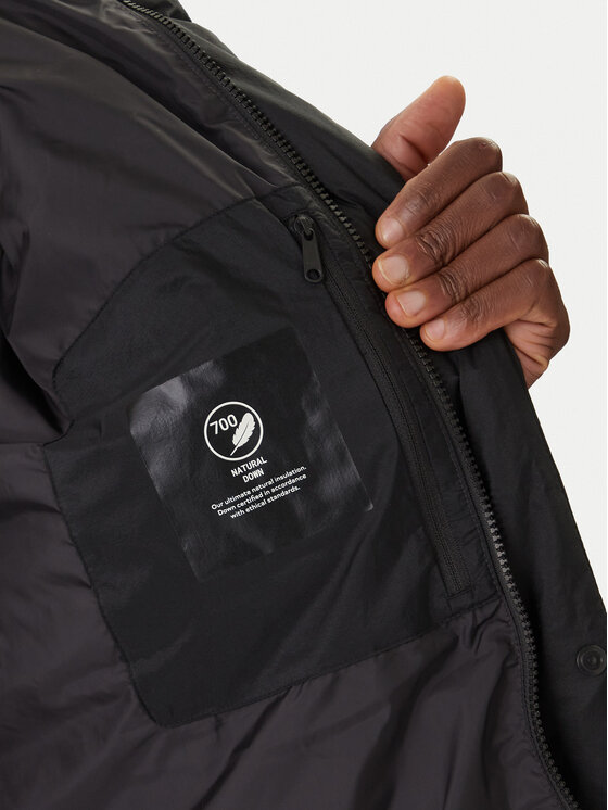 Jack Wolfskin Jack Wolfskin Vatovaná bunda Icy Hill A65049 Čierna Relaxed Fit