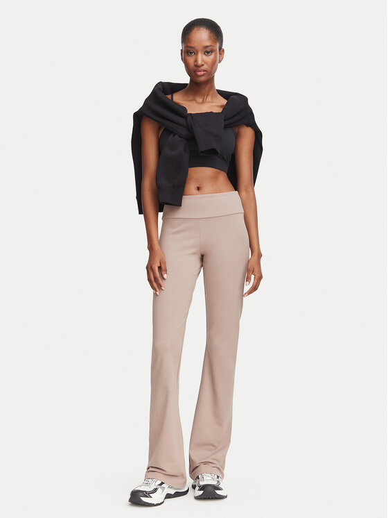 EA7 Emporio Armani EA7 Emporio Armani Клин 7W000460 AF12484 U6100 Бежов Flare Fit