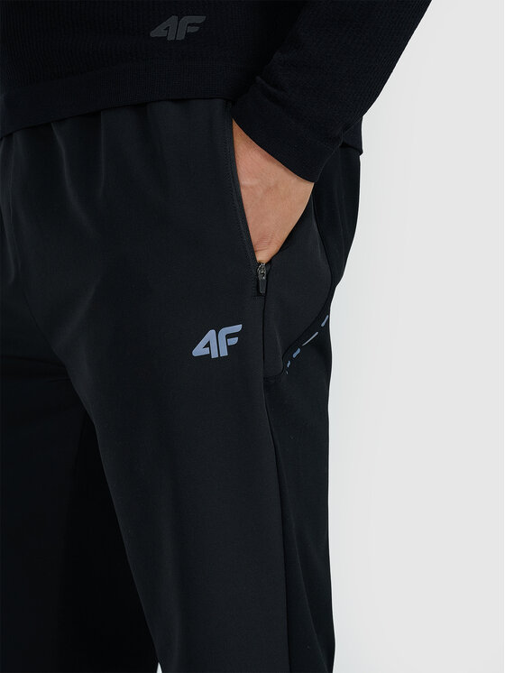 4F 4F Spodnie dresowe TRAIL RUNNING Czarny Regular Fit