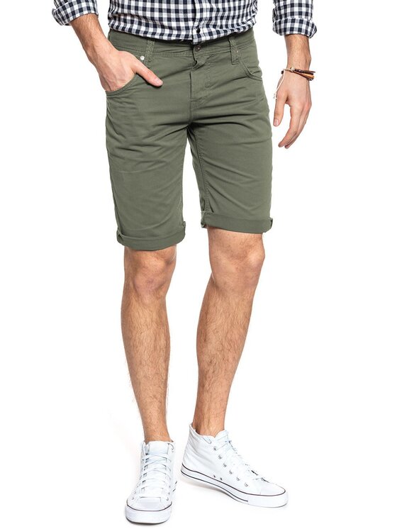 Mustang Mustang Pantaloncini di jeans CHICAGO SHORT Verde Slim Fit