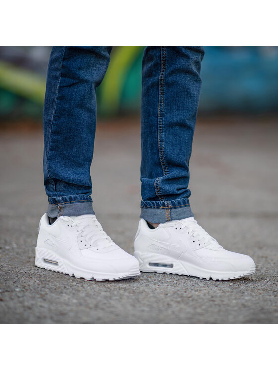 Nike Nike Superge Air Max 90 Essential 537384 111 Bela