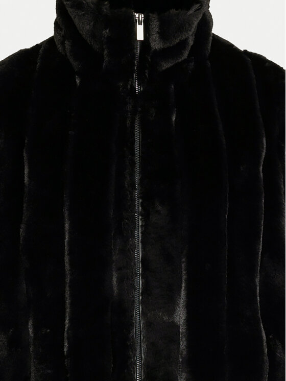 Vila Vila Pelzmantel Embra 14097836 Schwarz Regular Fit