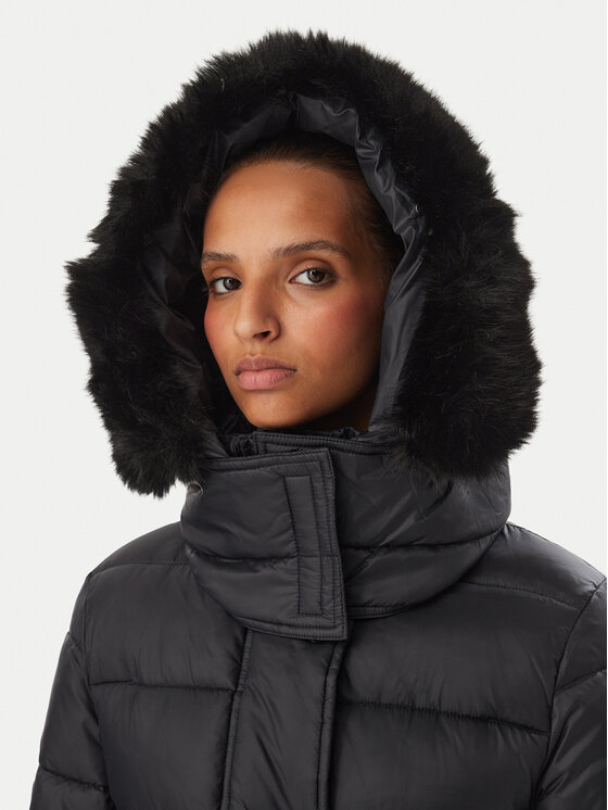 Rinascimento Rinascimento Зимно яке CFC0127042003 Черен Regular Fit