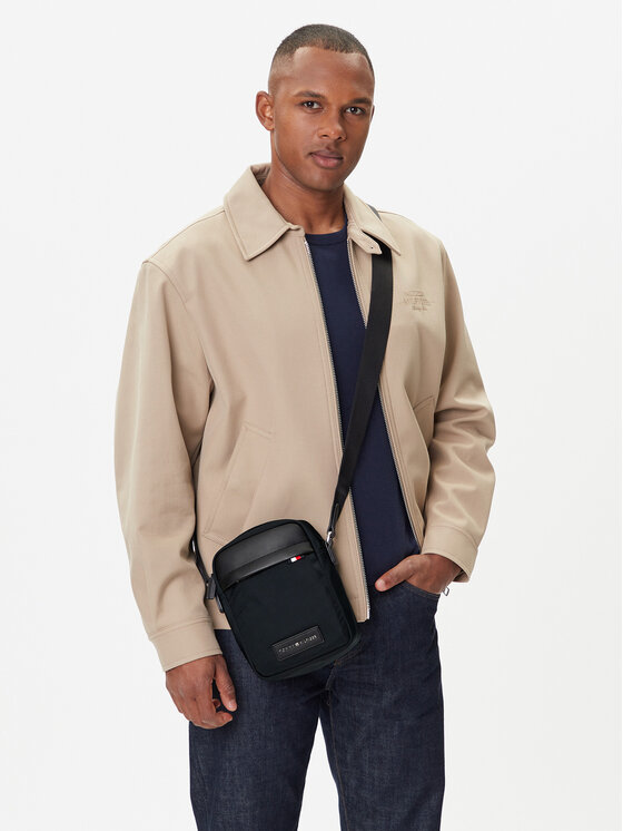 Tommy Hilfiger Tommy Hilfiger Taška cez rameno Th Nylon Mini Reporter AM0AM13618 Čierna