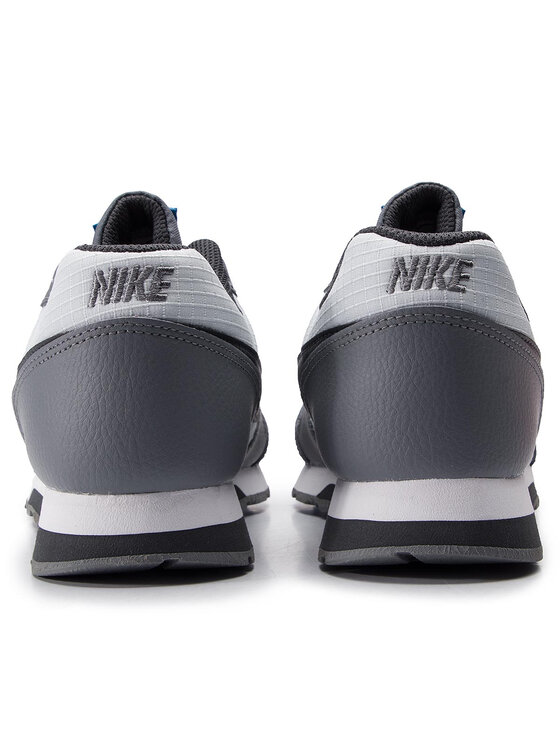 Nike Nike Topánky Md Runner 2 (GS) 807316 015 Sivá