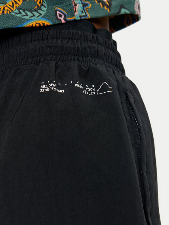 adidas adidas Спортни шорти City Escape Woven IV9782 Черен Loose Fit