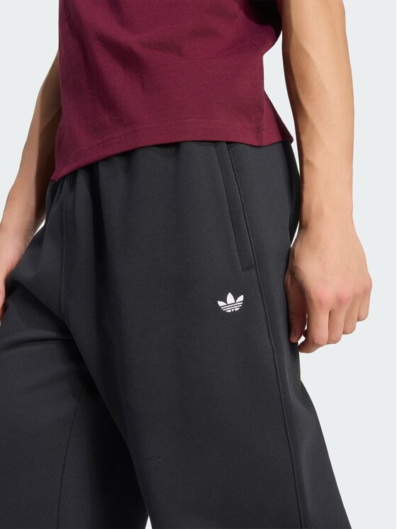 adidas adidas Spodnie dresowe 164754 Czarny Loose Fit