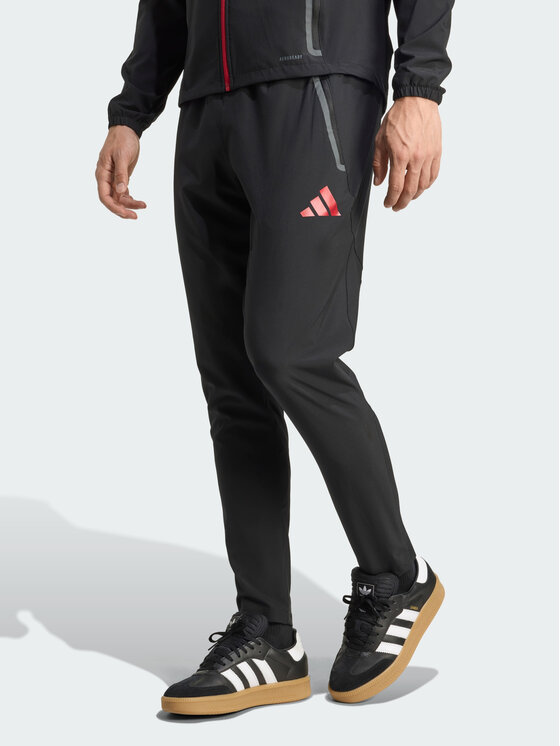 adidas adidas Spodnie dresowe Performance Liverpool FC Tiro 25 Competition Czarny Regular Fit