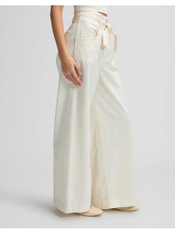 Lee Lee Jeansy PLEATED TROUSER Biały Wide Leg