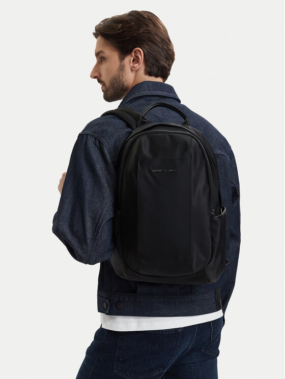 Armani Exchange Armani Exchange Nahrbtnik XM002678 AF22858 Črna