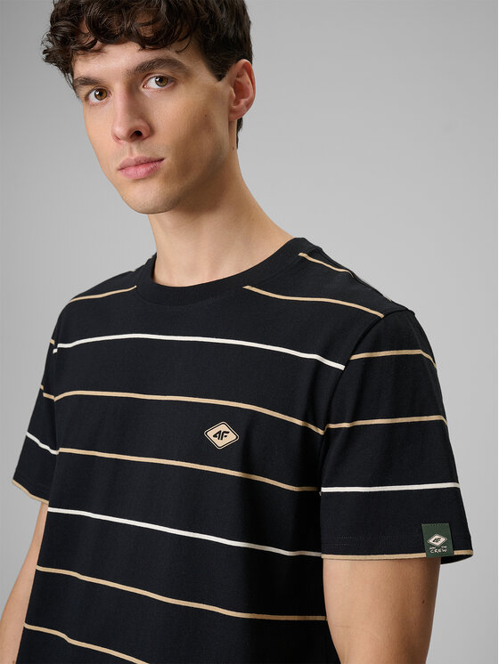 4F 4F T-Shirt NATURE’S TRAIL Czarny Regular Fit