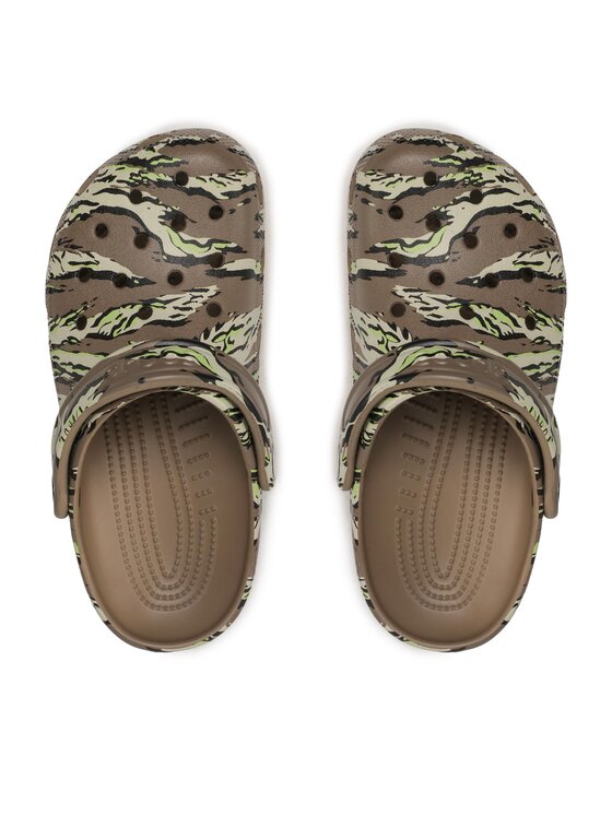 Crocs Crocs Klapki Classic Printed Camo Clog 206454 Khaki