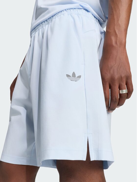 adidas adidas Szorty materiałowe 163192 Niebieski jasny Regular Fit