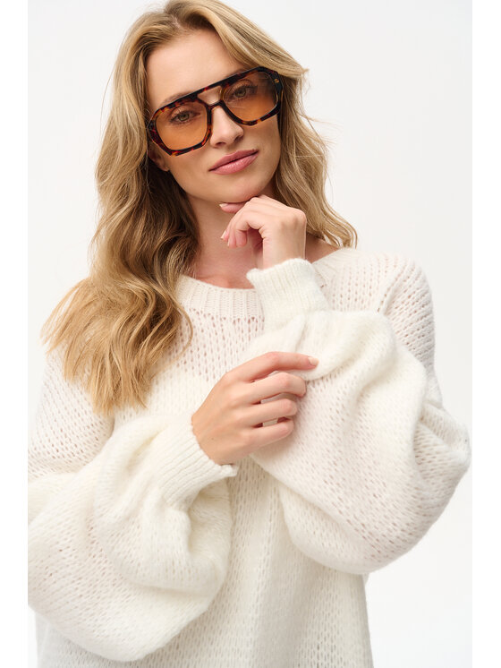 blue shadow blue shadow Sweter Lixi Biały Regular Fit