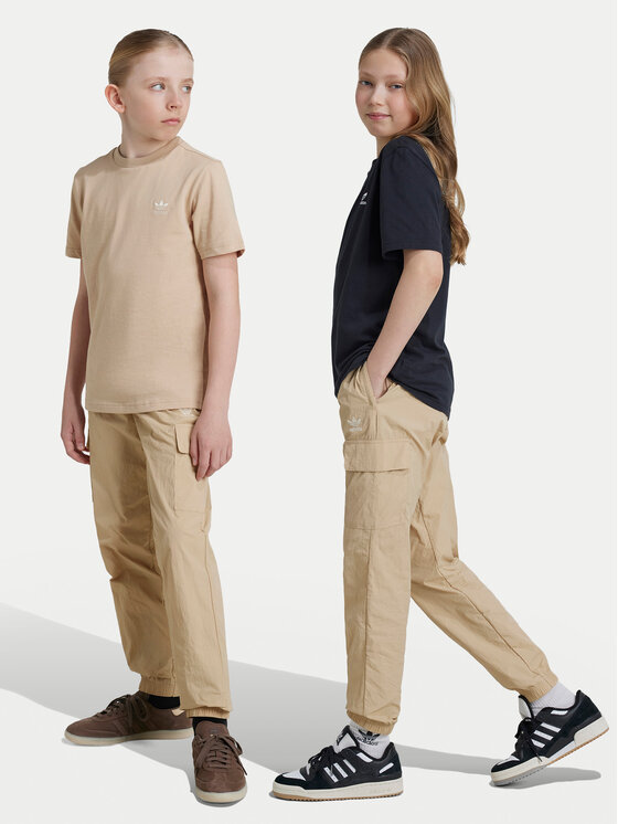 adidas adidas Spodnie dresowe IX7620 Beżowy Regular Fit