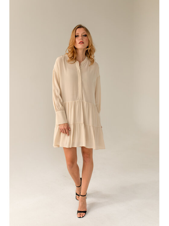 Entelier Entelier Sukienka elegancka z falbanami Beżowy Comfortable Fit